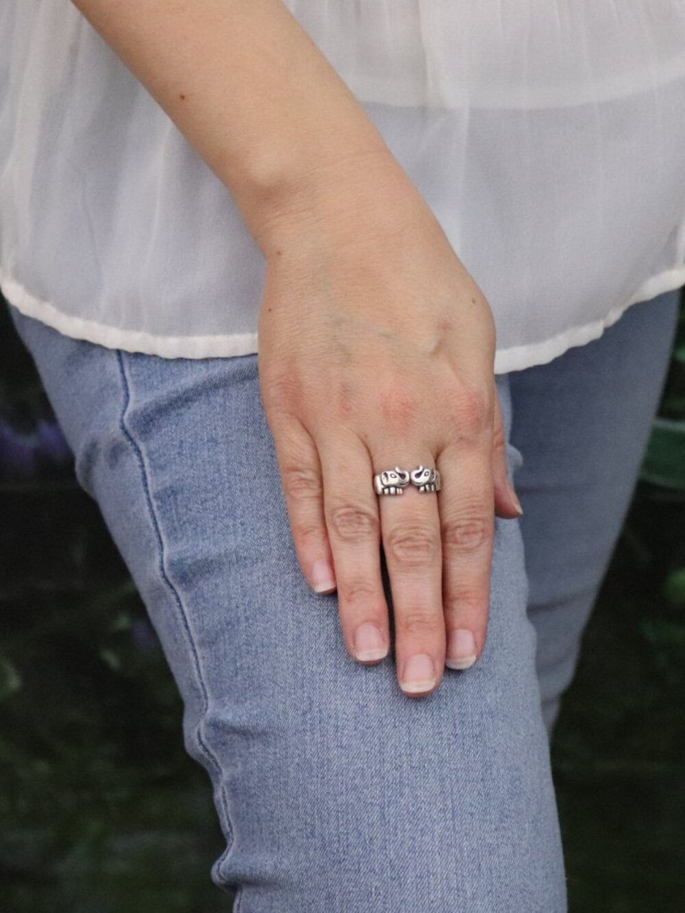 Sterling Silver Two Elephant Ring Size 9 - Picture 3 of 7